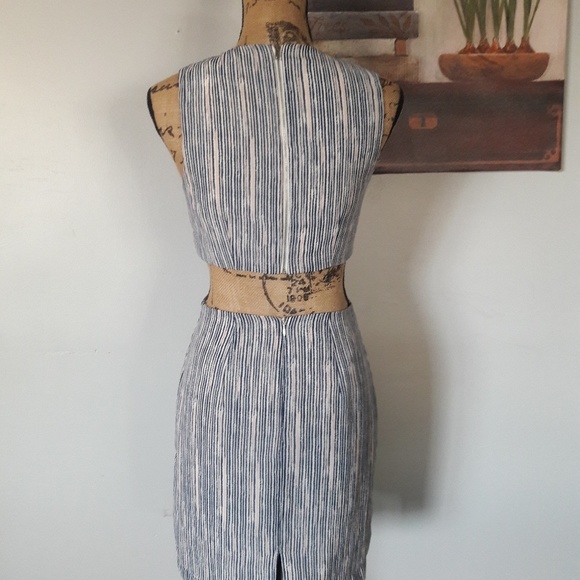 Forever  21 drees 🦋 - Picture 2 of 8